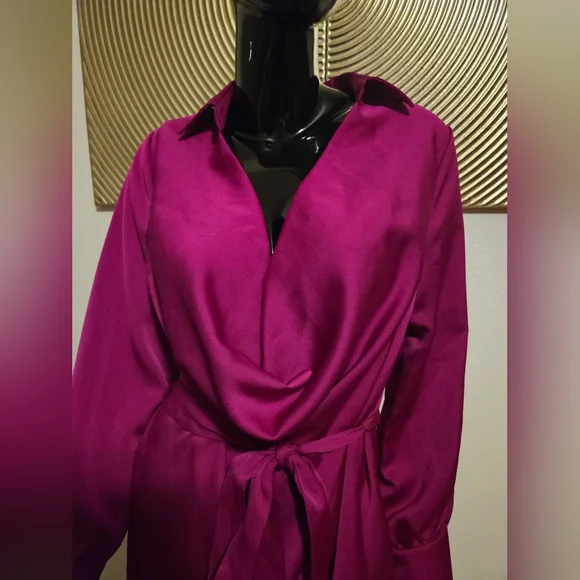 Fashion Nova Plunging Neck Mini Dress - Picture 2 of 6